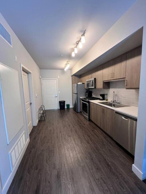 1 Bdr Apt In - Near John Wayne Apartment *
