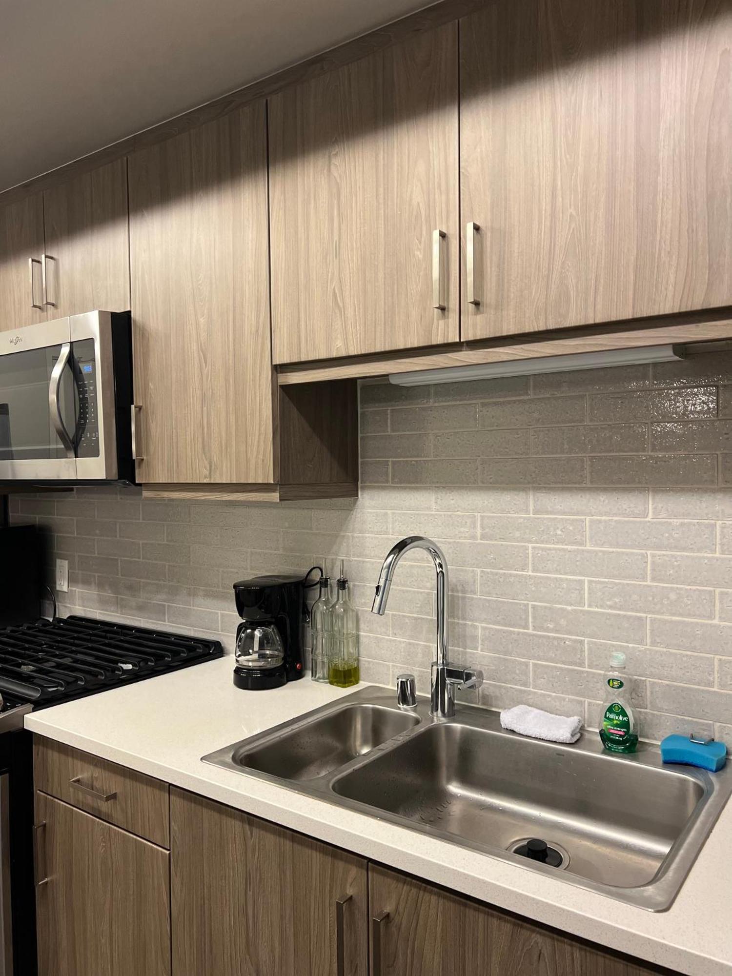 Apartment 1 Bdr Apt In - Near John Wayne *
